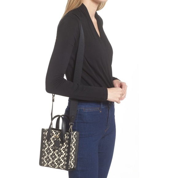 Kate Spade | flower jacquard mini Manhattan tote crossbody - Picture 17 of 17
